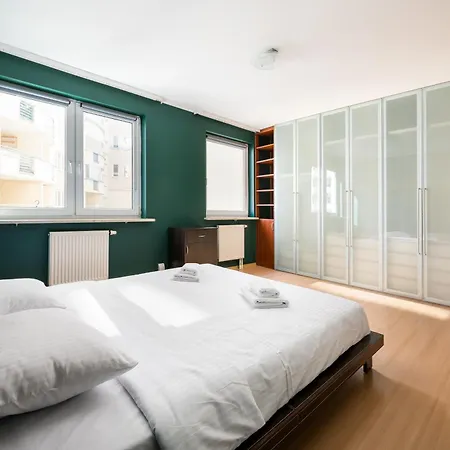 Wola Kacza Spacious By Bookinghost Daire *