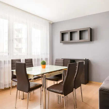 Wola Kacza Spacious By Bookinghost Daire