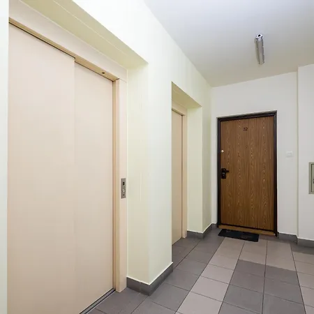 Apartman Wola Kacza Spacious By Bookinghost *